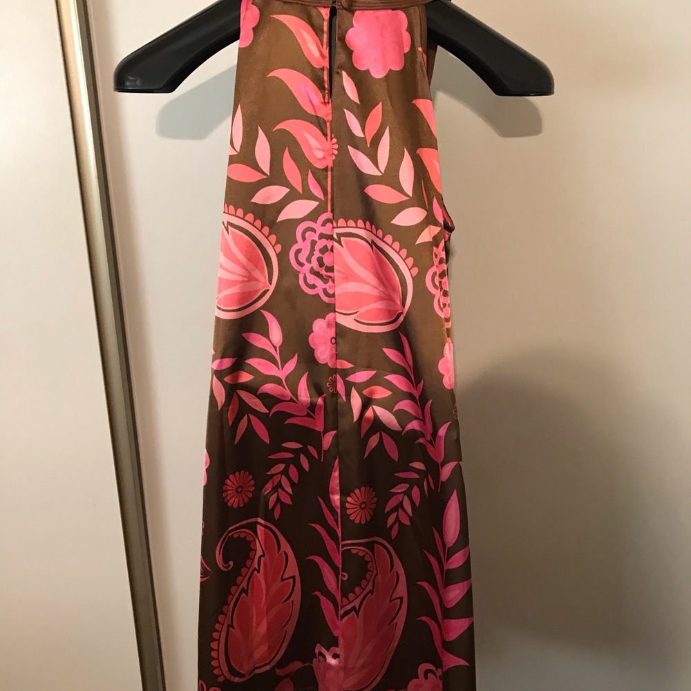 Dress - Picture 4 of 4
